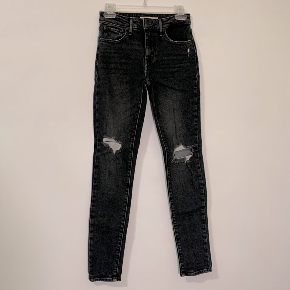 721 High Rise Skinny Black Distressed Jeans
